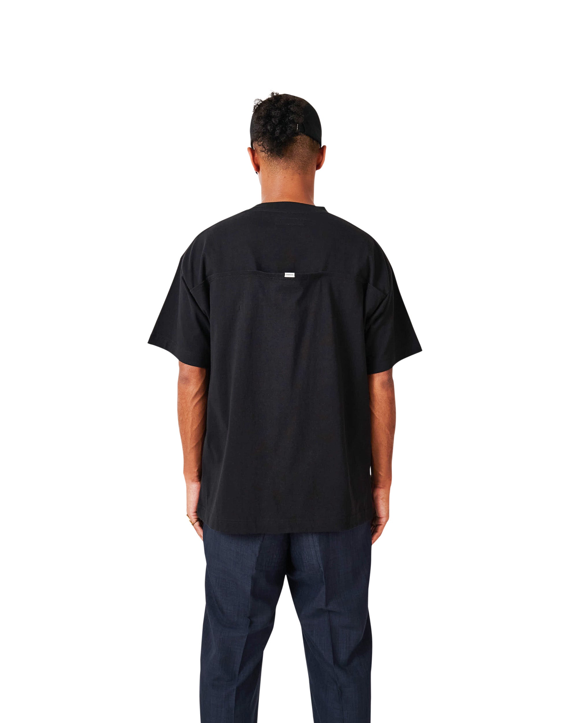 MODERN LOGO VENTILATED TEE