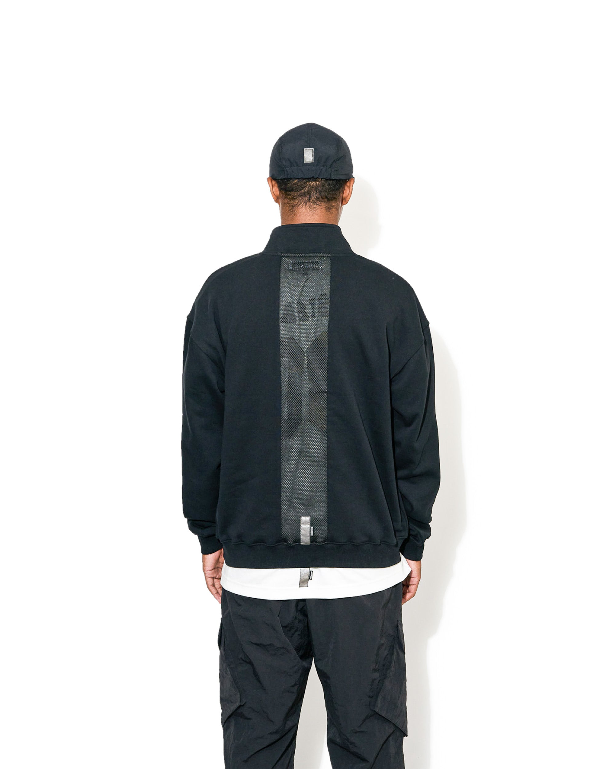 VENTILATED HI NECK SWEATS