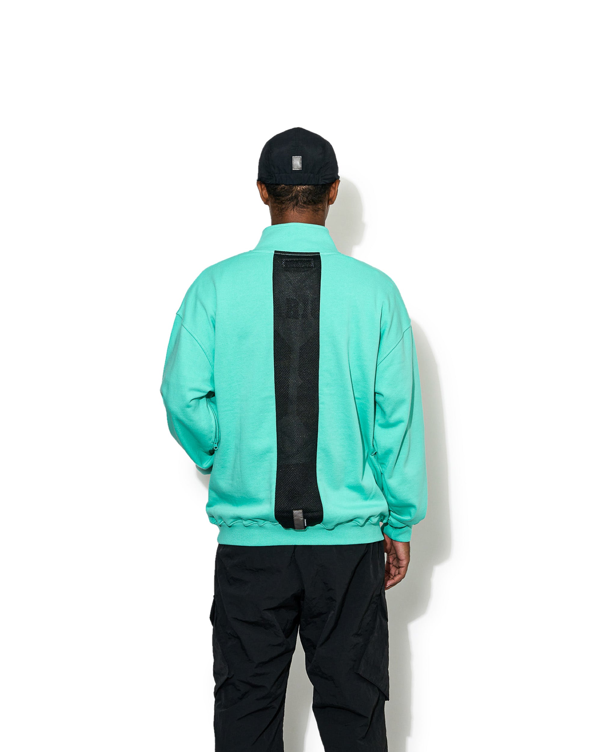 VENTILATED HI NECK SWEATS