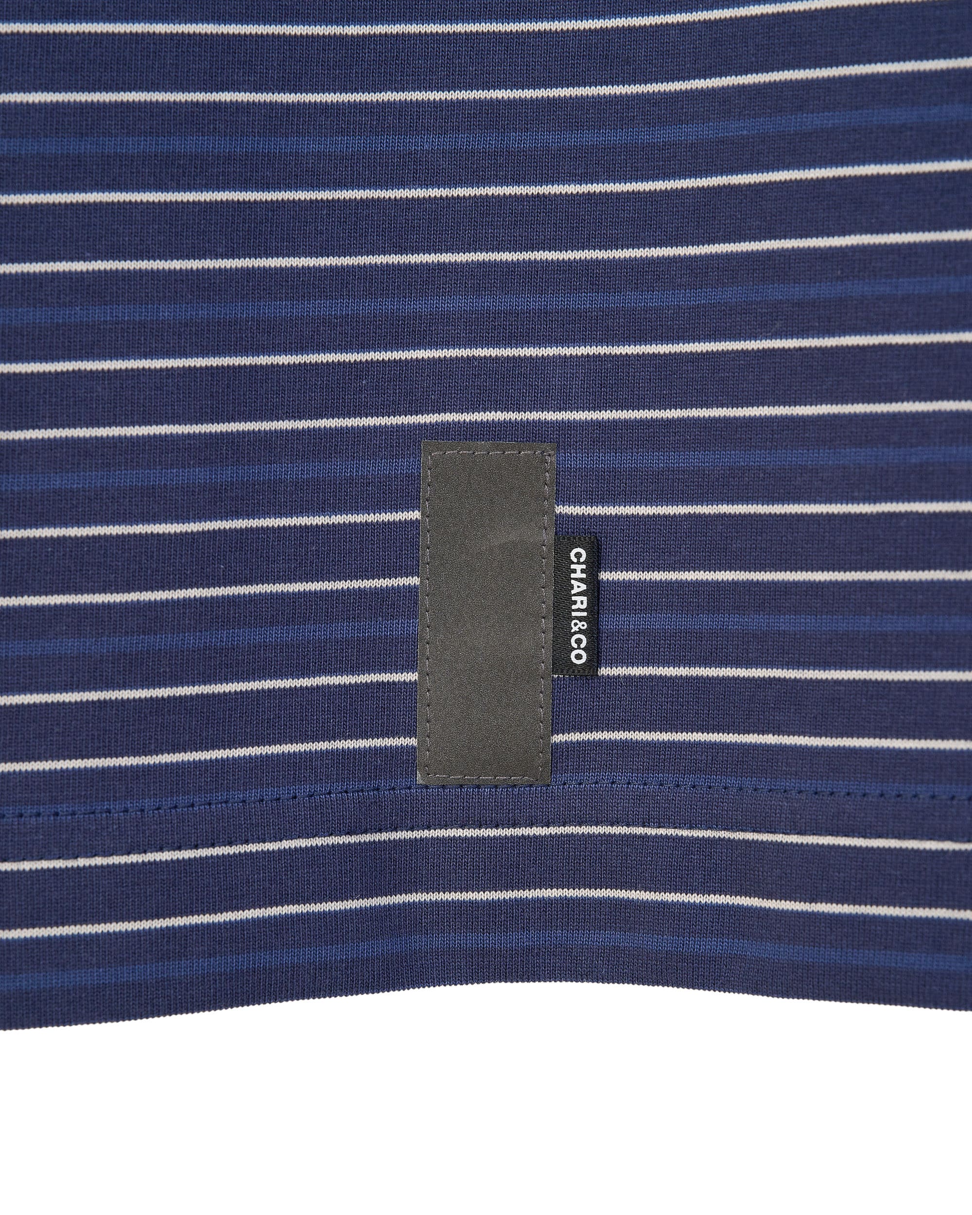 IN BETWEEN TEE