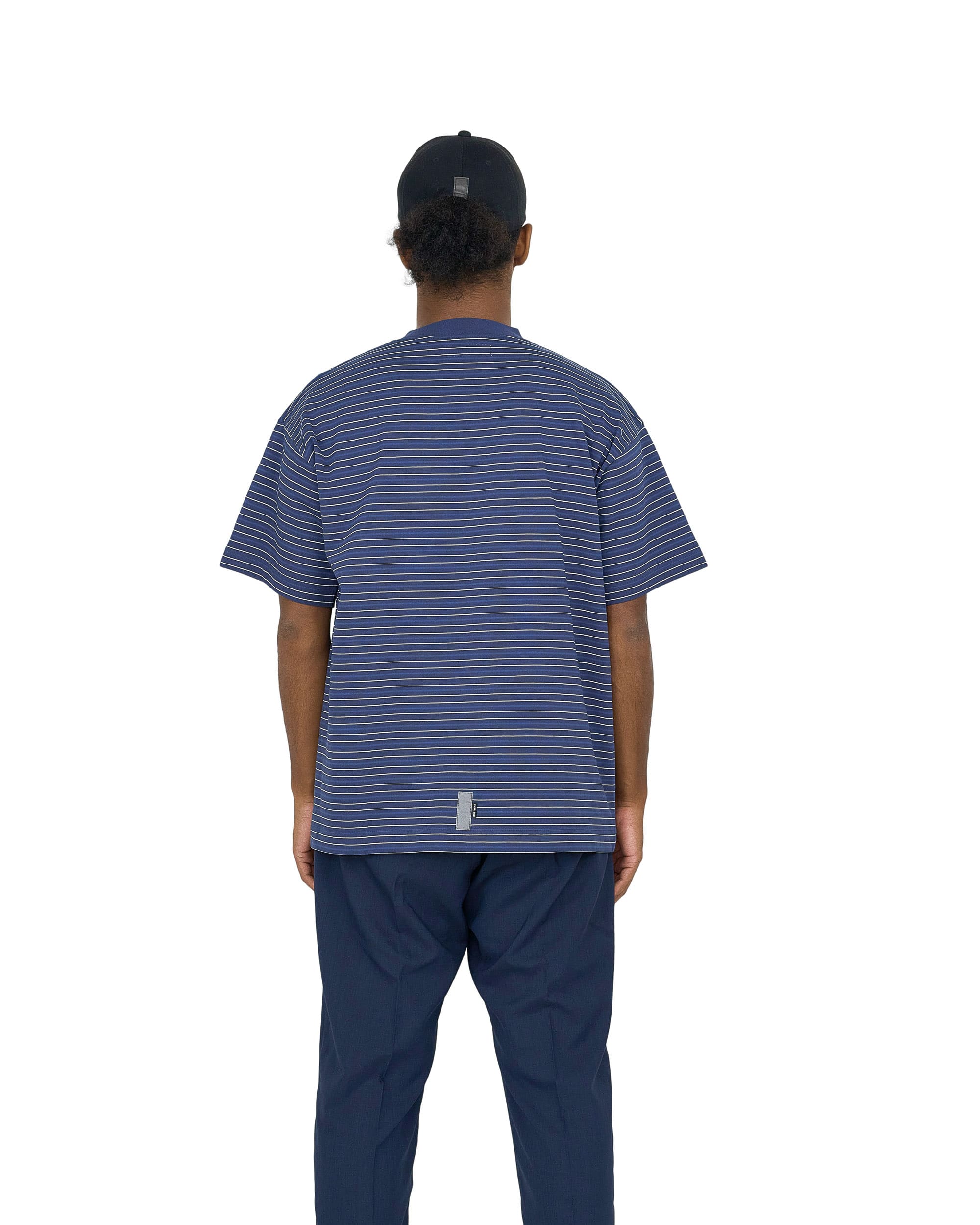 IN BETWEEN TEE