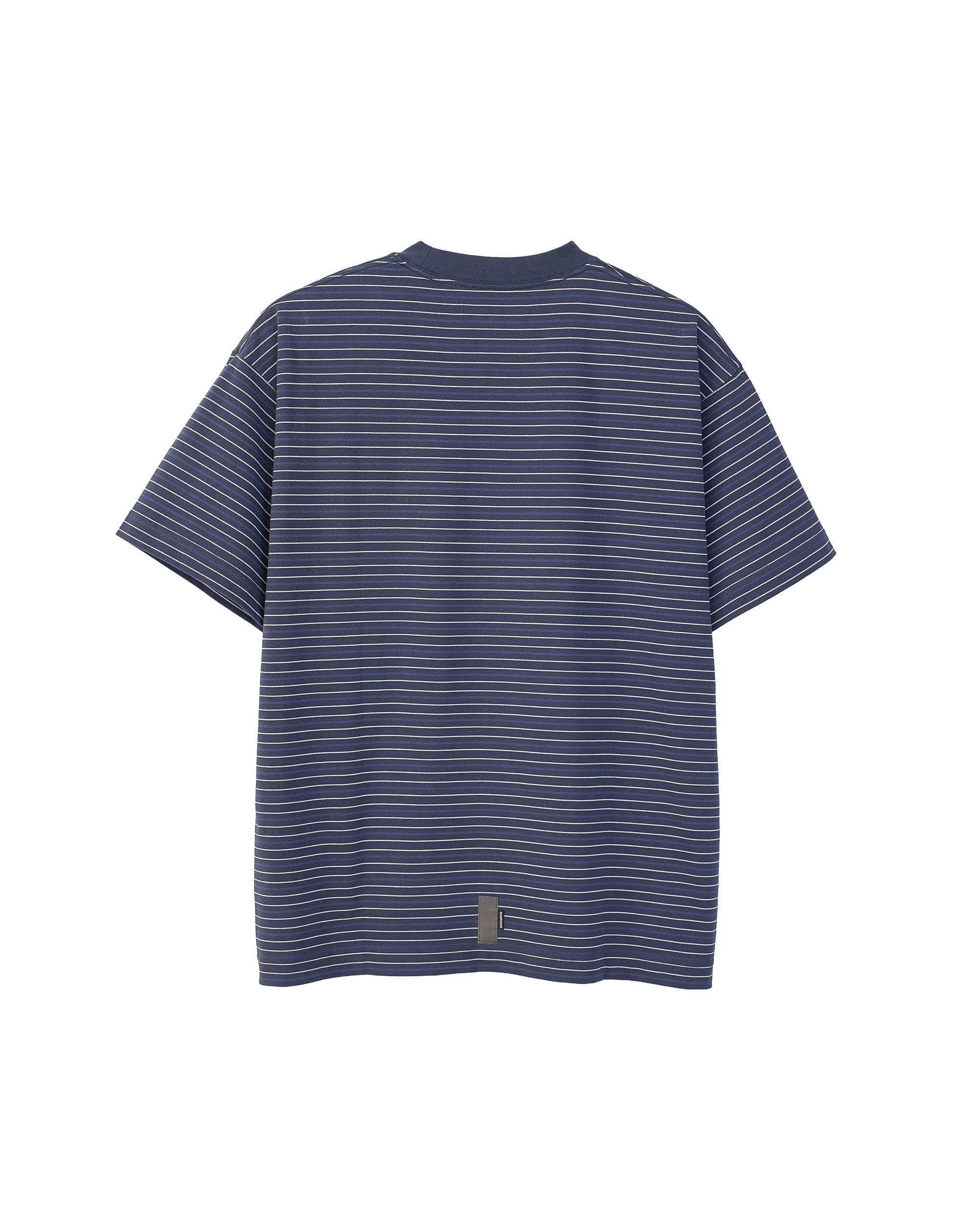 IN BETWEEN TEE
